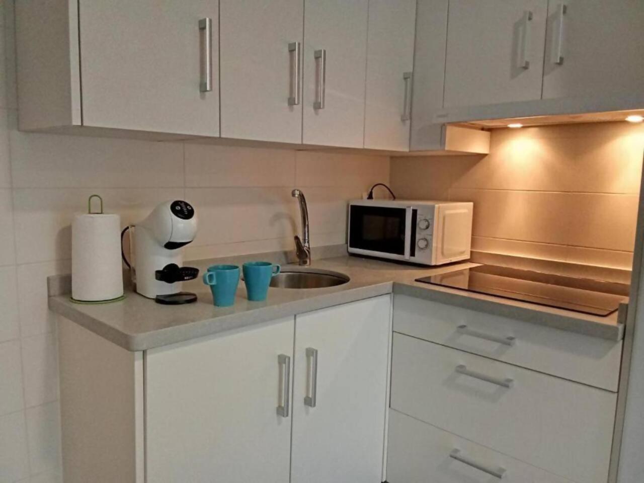 Apto 100 M Playa Piscina Wifi 1 Hab Apartment *